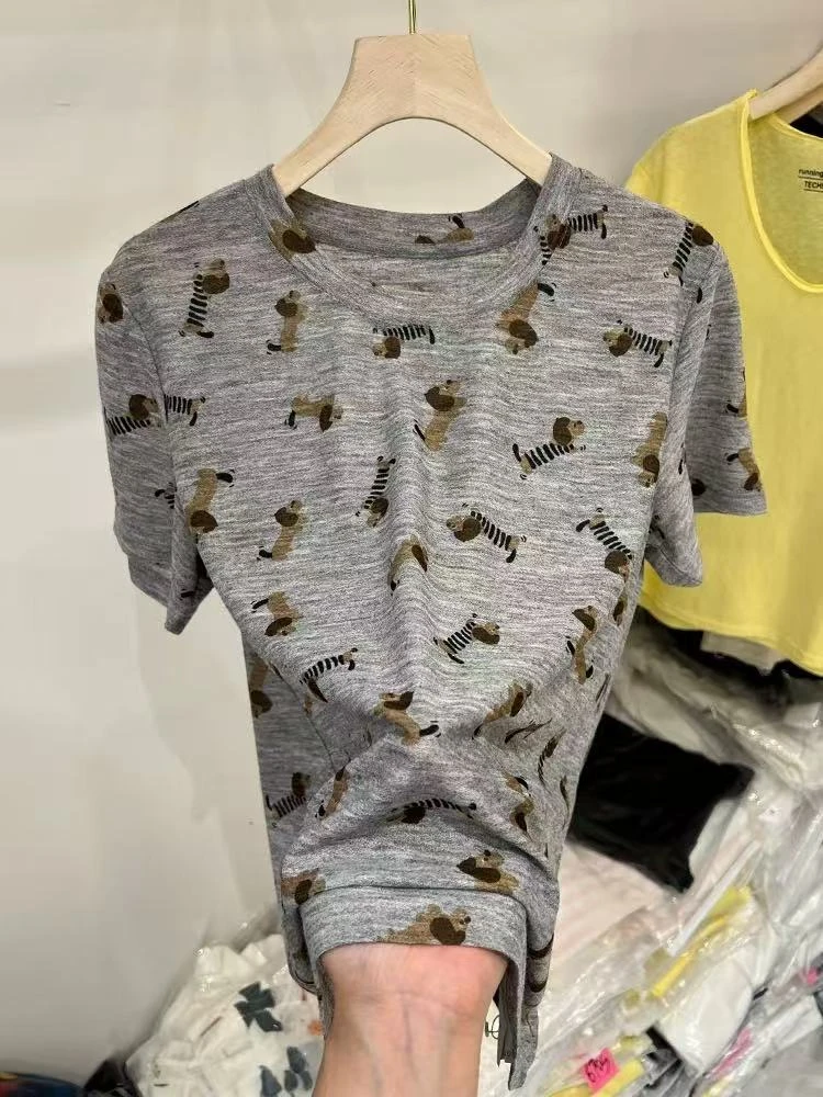 美红家     圆领印花凉快半袖