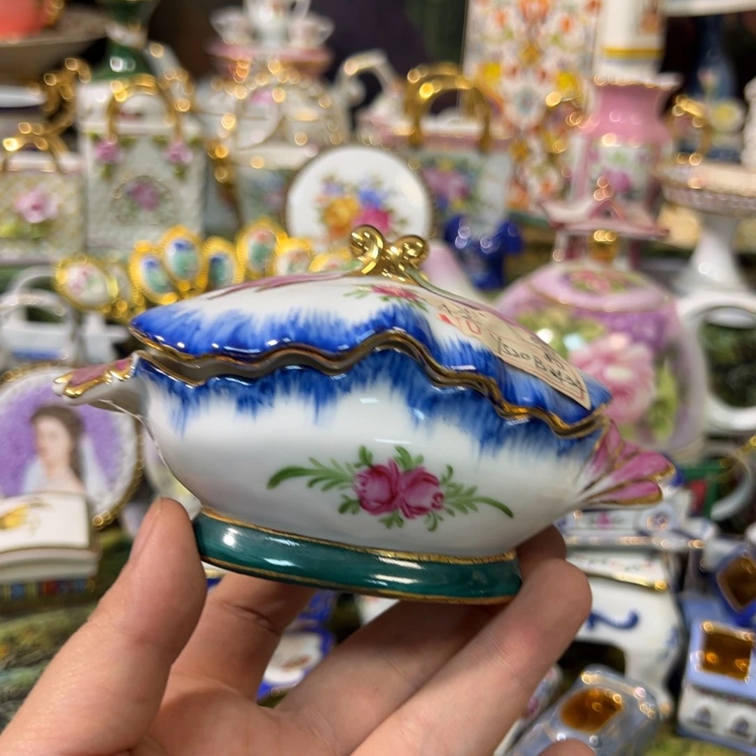 摆件熊**哒鹿与海陶瓷家居用品有限公司