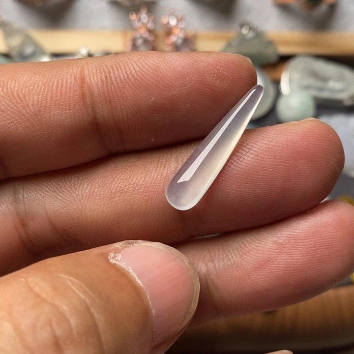 裸石翡翠冰种小吊坠