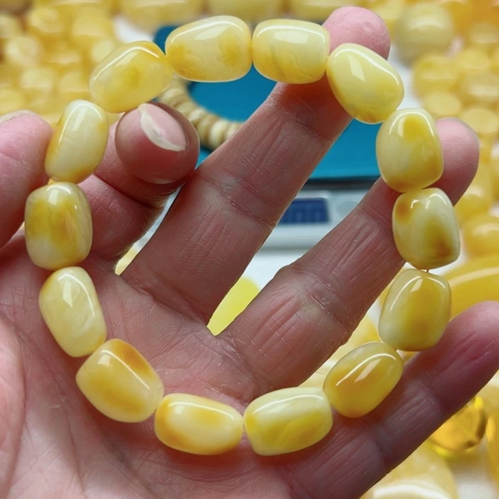 琥珀（矿物珀）未镶嵌裸石