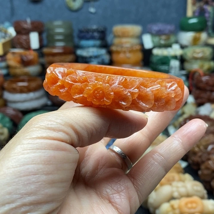 石英质玉手镯未镶嵌