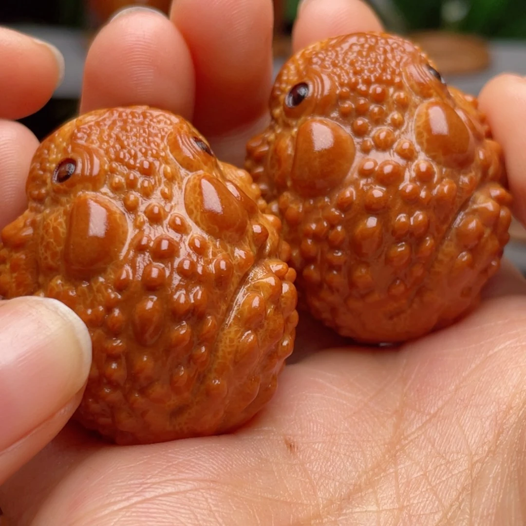 吊坠橄榄核金蟾手球3.5