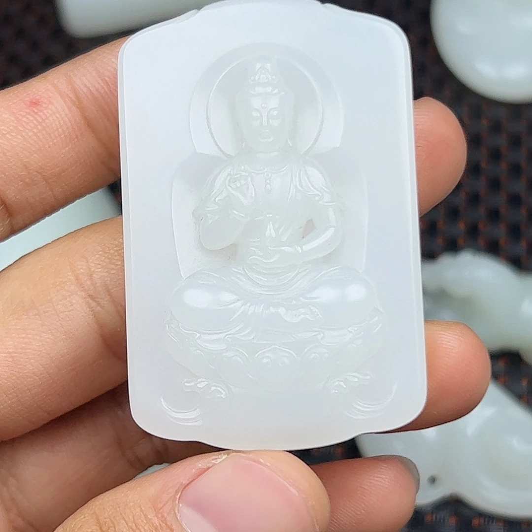 羊***哥和田玉未镶嵌挂件