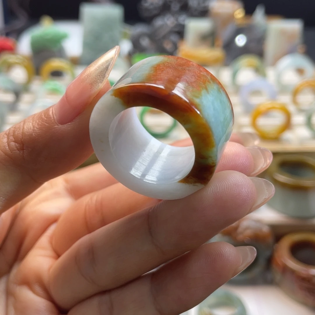 定制翡翠未镶嵌戒指