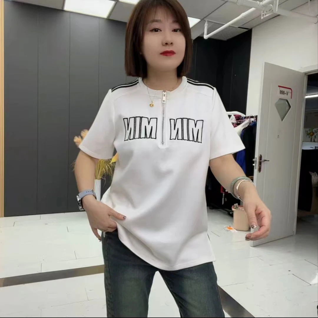 2811-新款圆领半拉链字母半显瘦百搭半袖衫