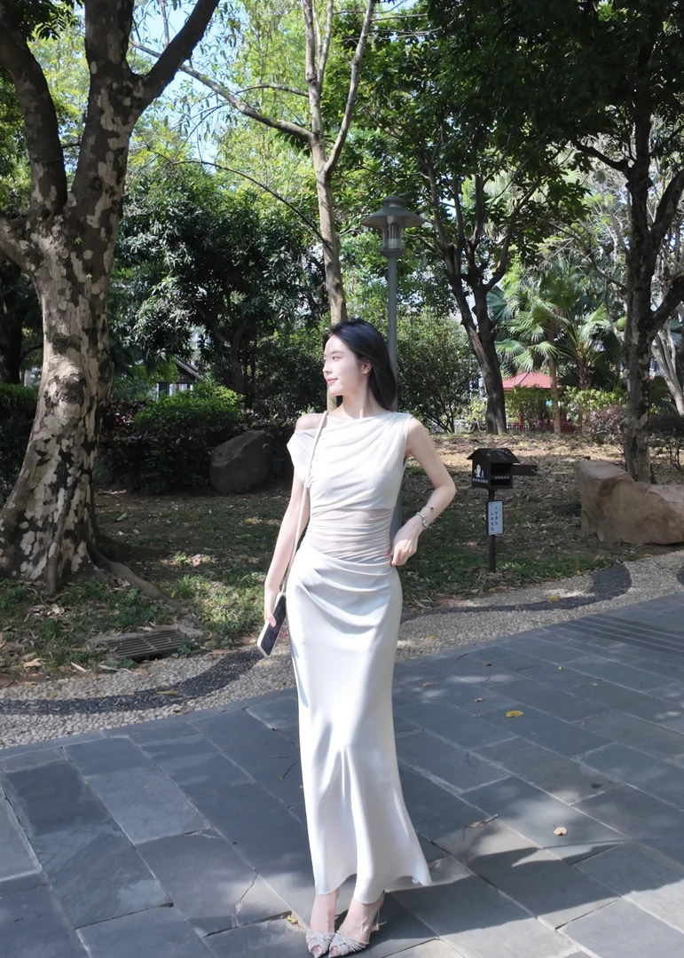 【人鱼姬泪】高定礼服裙纯欲气质斜肩网纱缎面拼接设计感收腰连衣裙