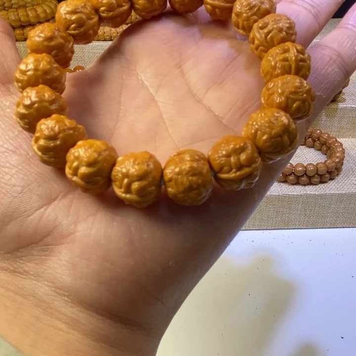 猴头核桃手串蟾蜍手持