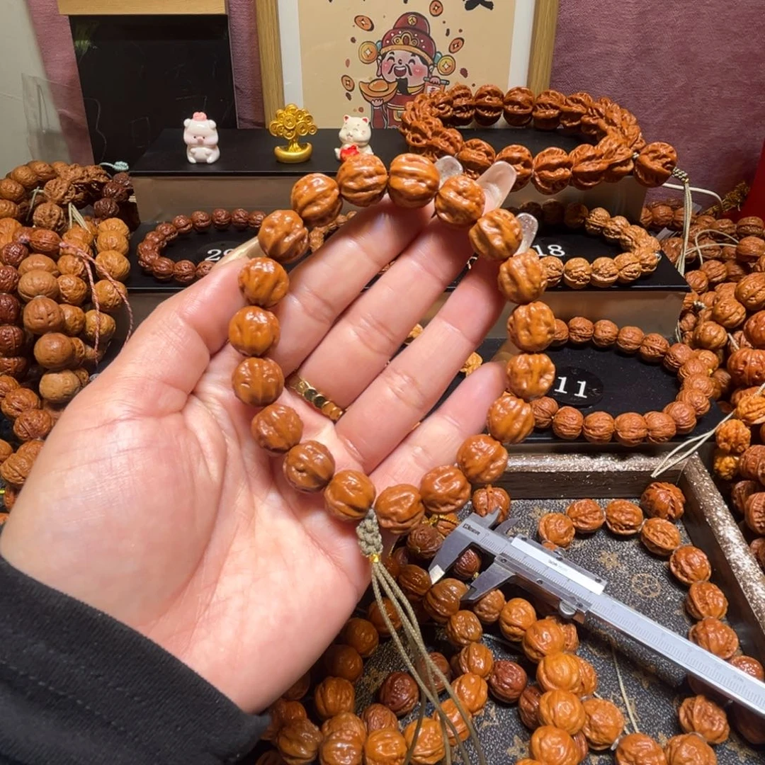 在***_文玩核桃手串精品