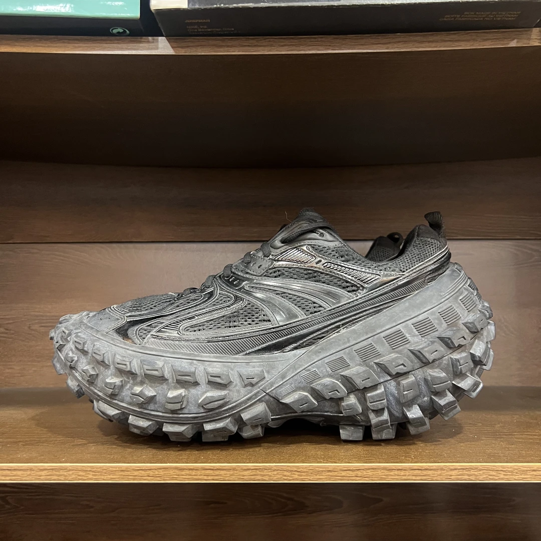 99新 Balenciaga/巴黎世家 巴黎世家轮胎鞋 44码原盒配件齐全