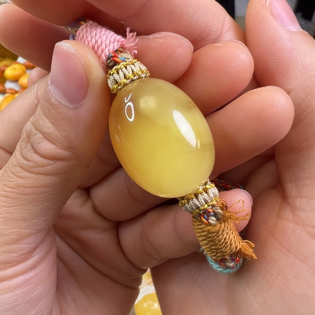 蜜蜡裸石未镶嵌蜜蜡