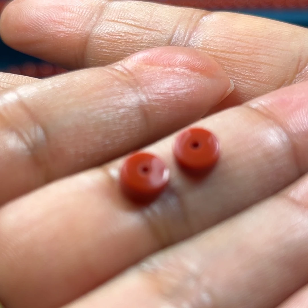 南红玛瑙天然原矿隔片6mm未镶嵌四**串