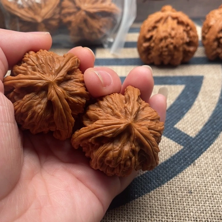 用***9核桃白狮子41核桃