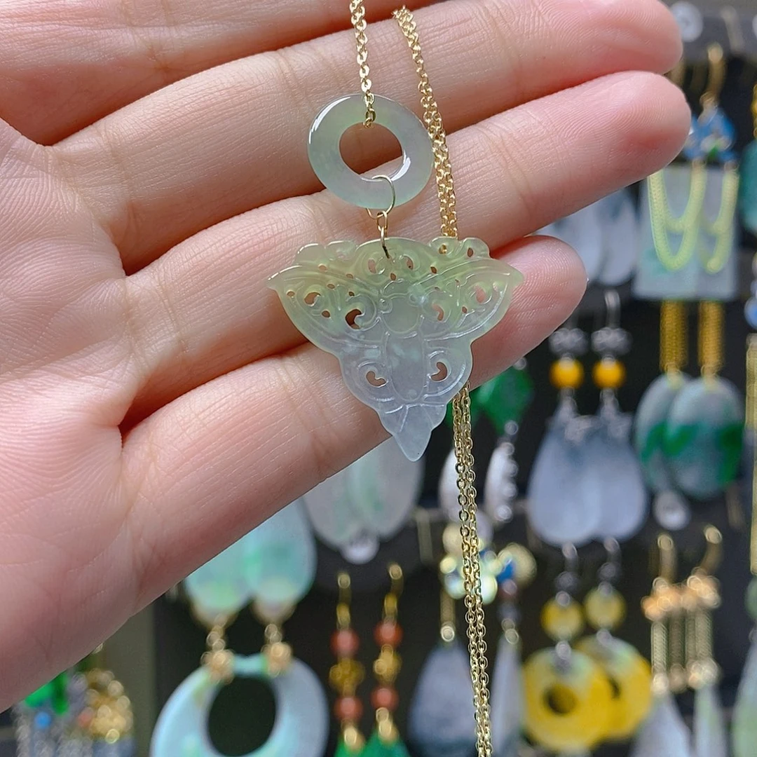 未镶嵌翡翠耳饰翡翠