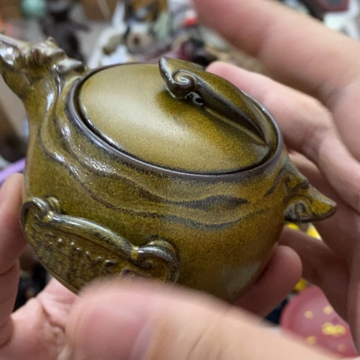 陶瓷艺术品及陶瓷壶