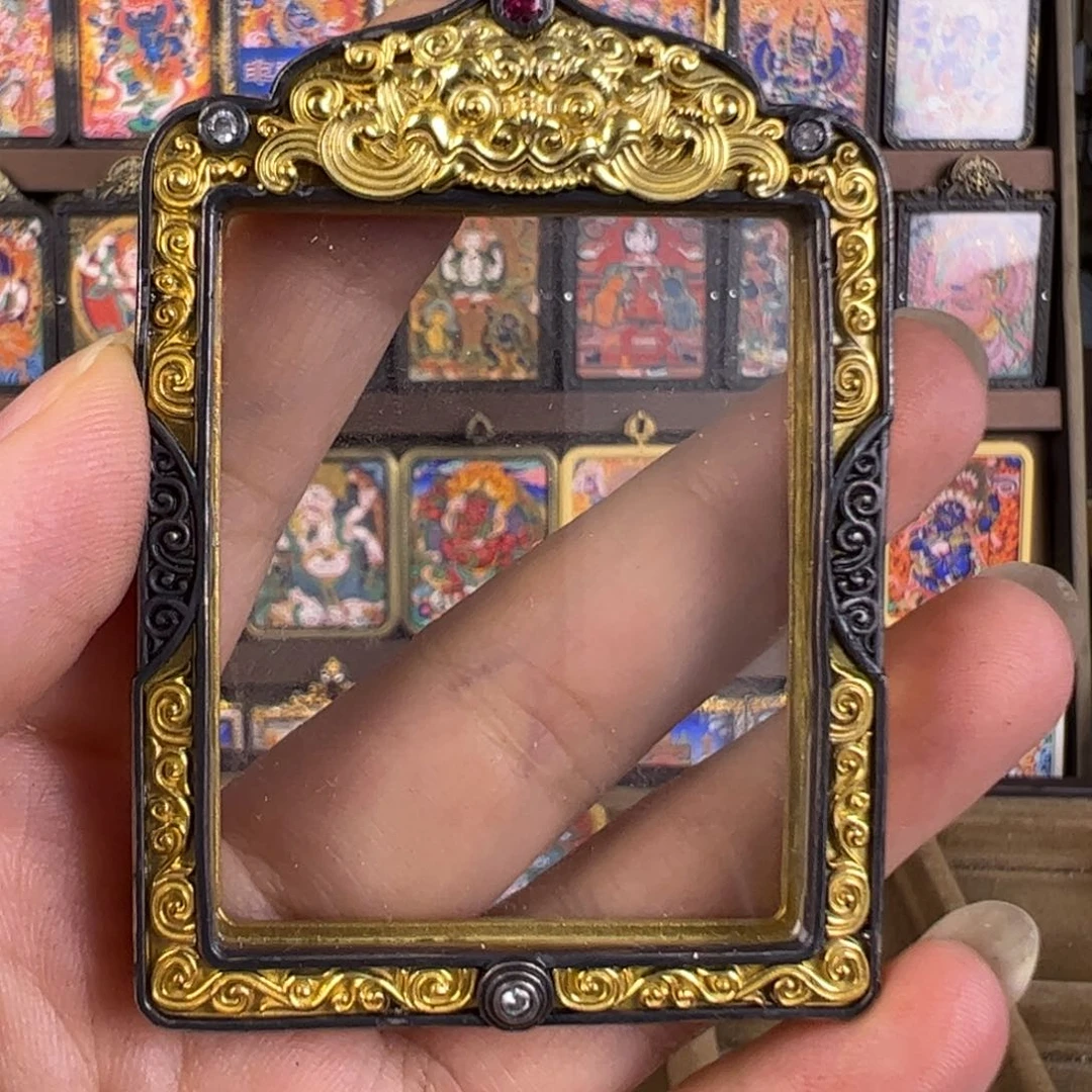 吊坠m****a唐卡纯银壳子