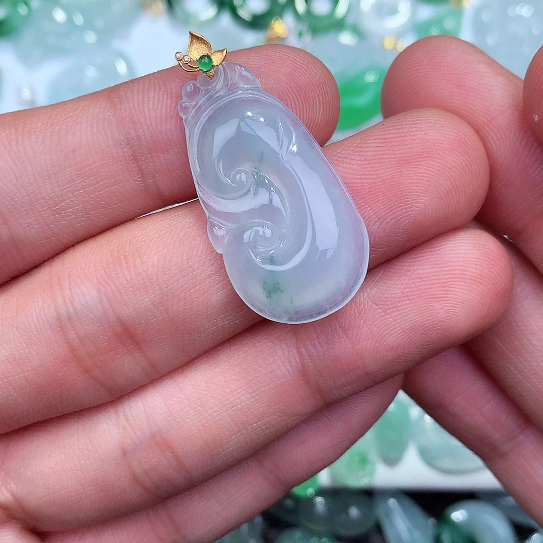 翡翠吊坠(不含链)18K金镶嵌洋**巴