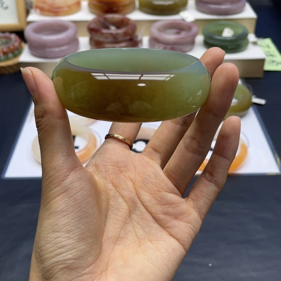 未镶嵌手镯石英岩玉九*鹿