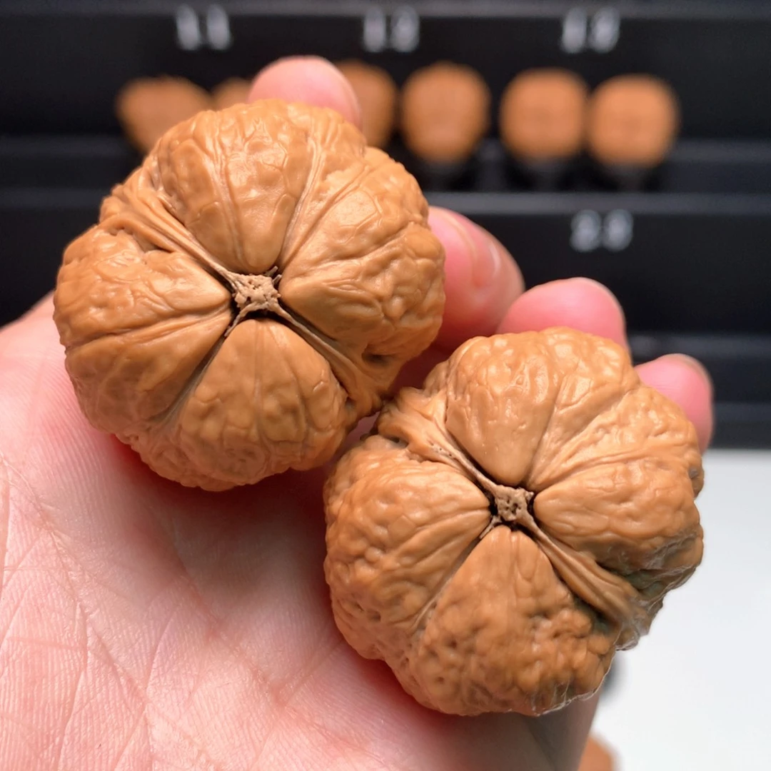 把件文玩核桃玉**的平头蟾