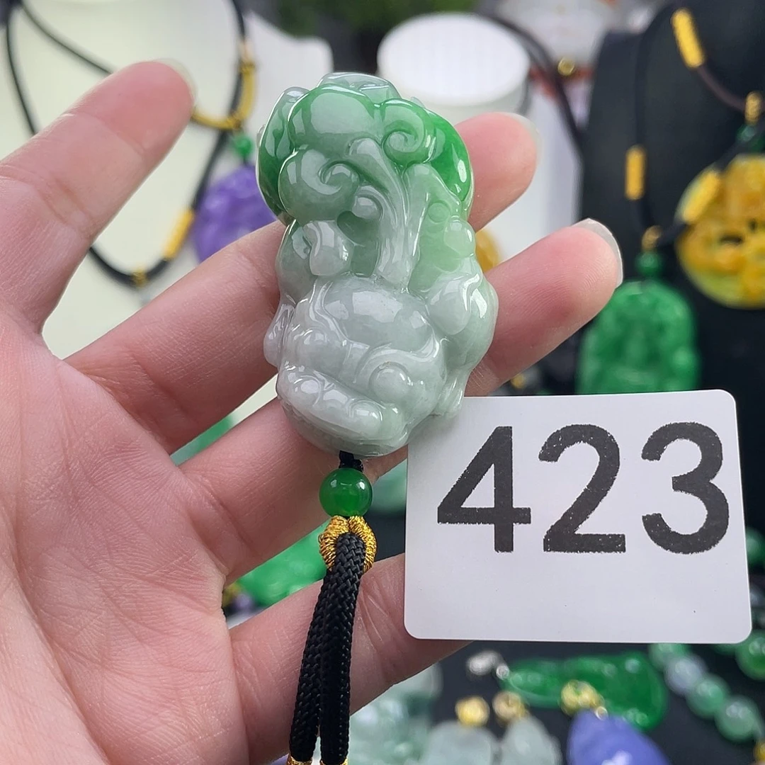 吊坠(赠链)未镶嵌翡翠
