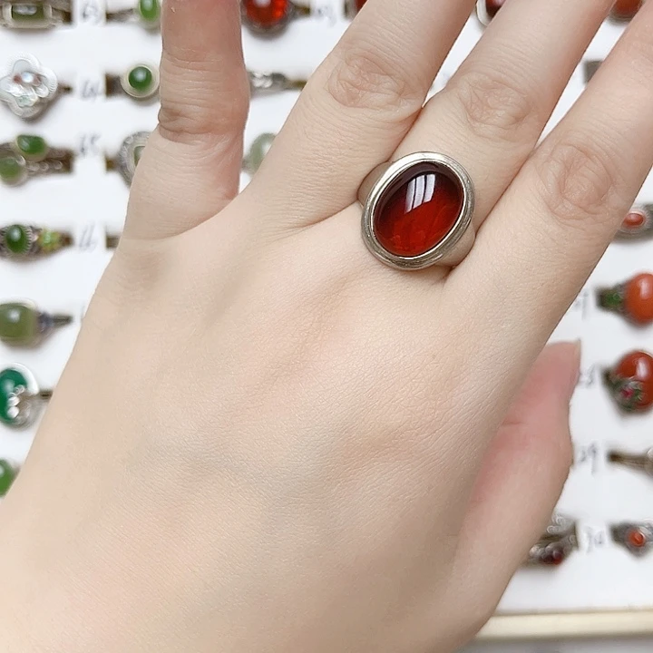 银S925镶嵌血珀戒指