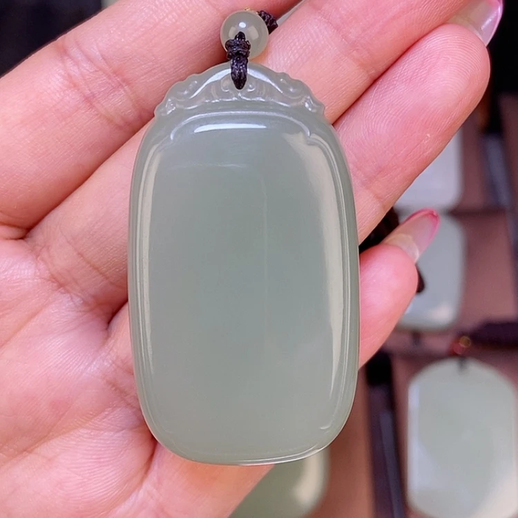 【闪购商品】颈饰未镶嵌和田玉