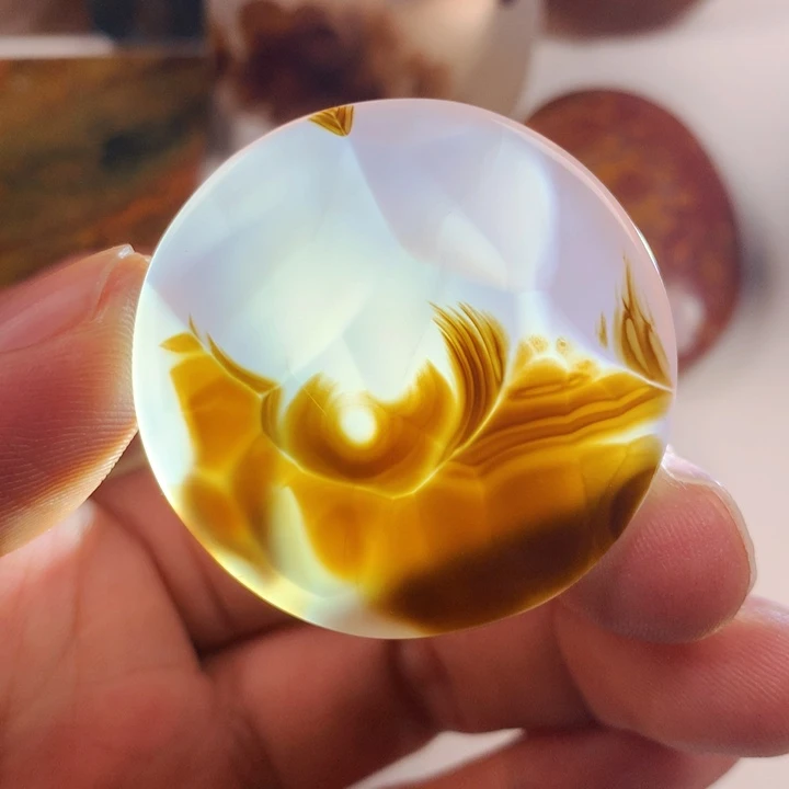 未镶嵌颈饰玛瑙/玉髓渔*