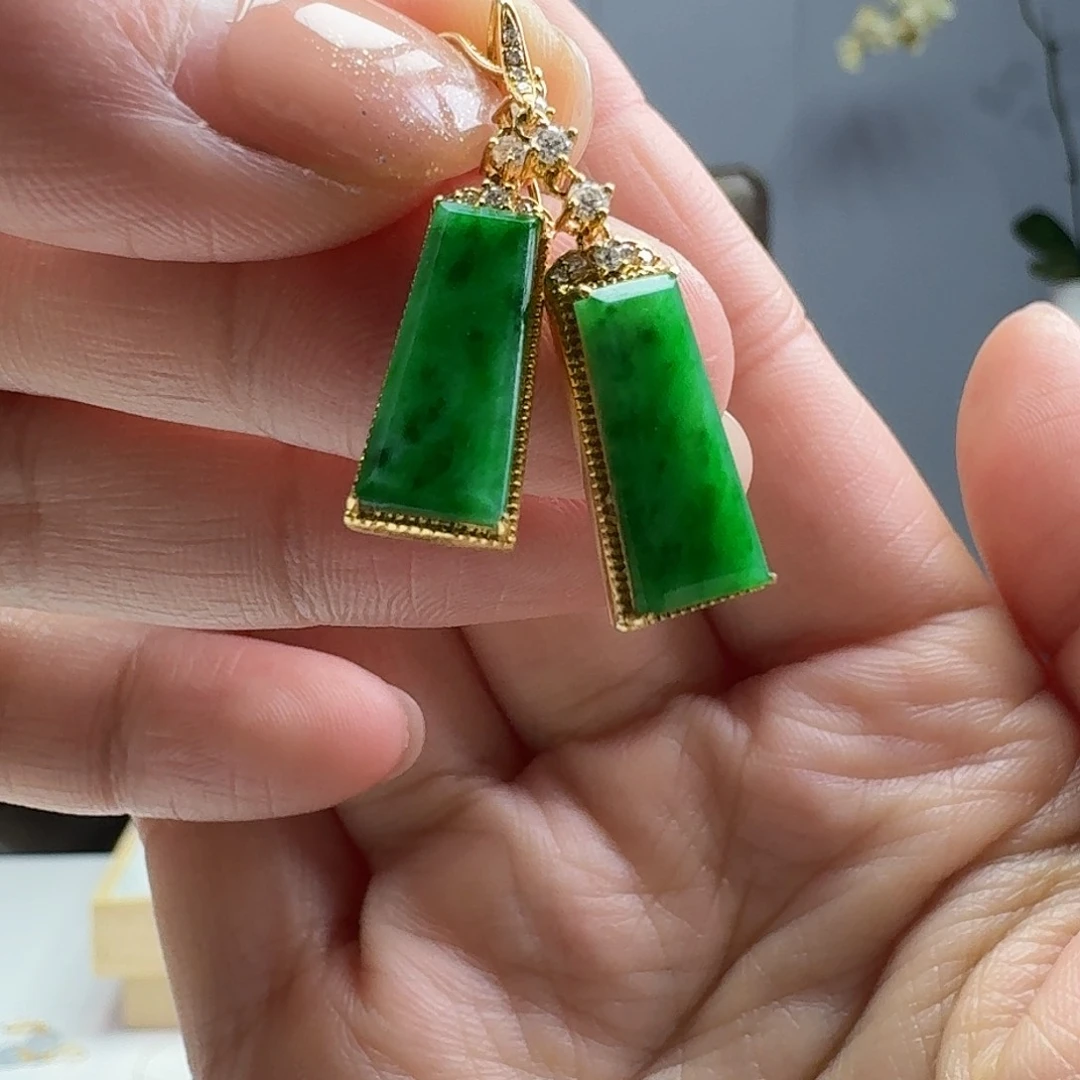 翡翠耳饰18K金镶嵌天然