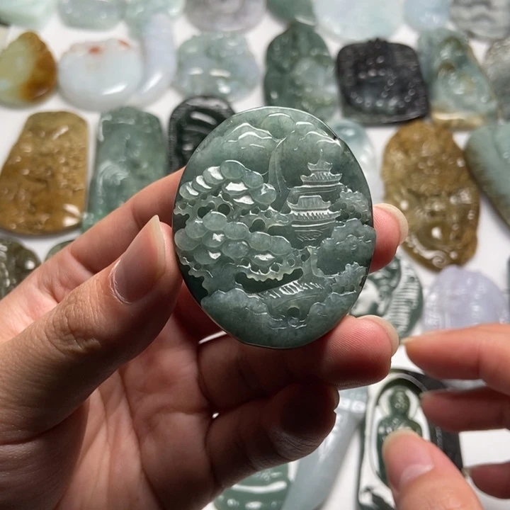 翡翠未镶嵌颈饰山水48