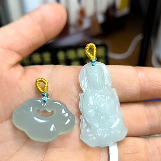 岫玉合金颈饰岫玉精品如意