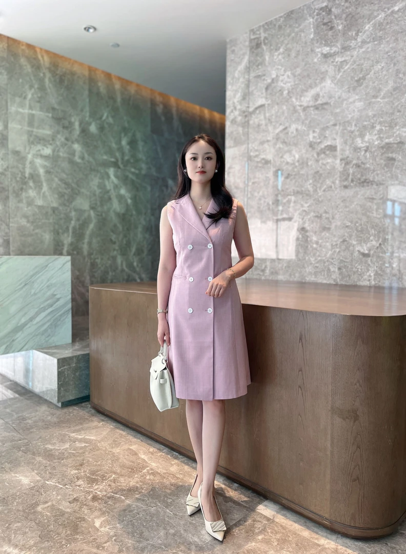 花瓣粉女士修身西装版连衣裙夏款短袖时尚显瘦时尚