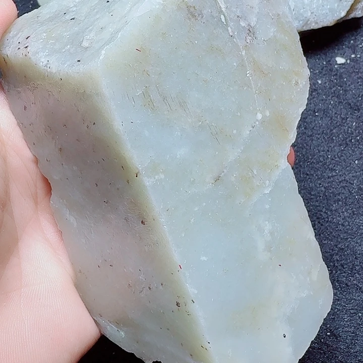 和田玉(糖玉)未镶嵌珠宝半成品