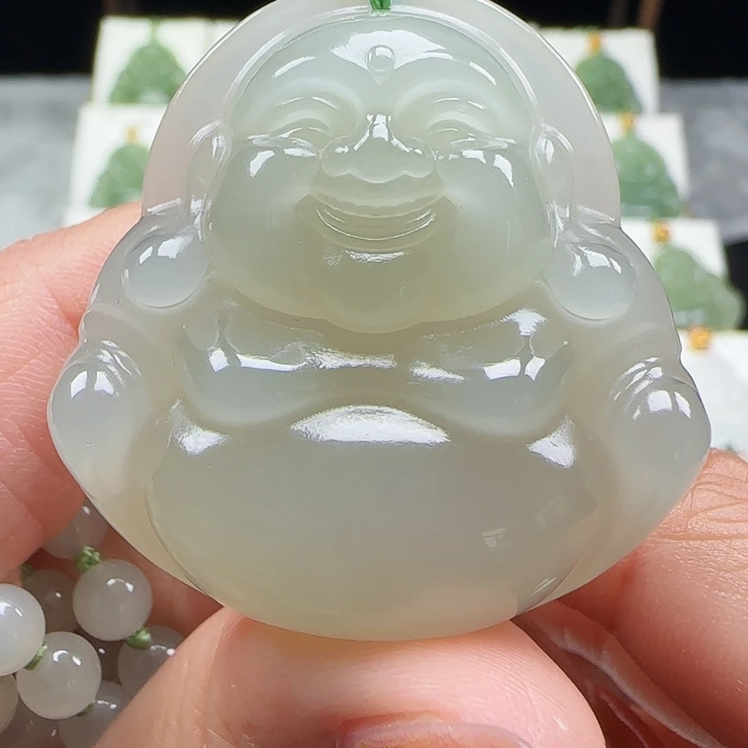 和田玉18K金镶嵌吊坠(赠链)