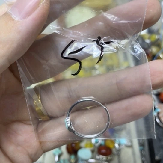 银S925镶嵌蜜蜡裸石戒指