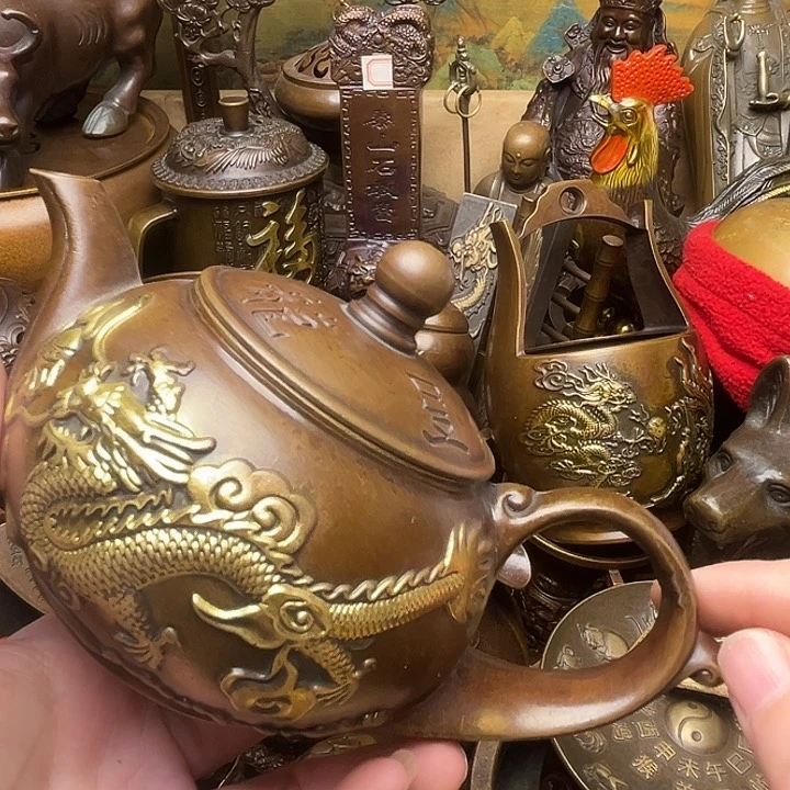 精美铜器批发档口