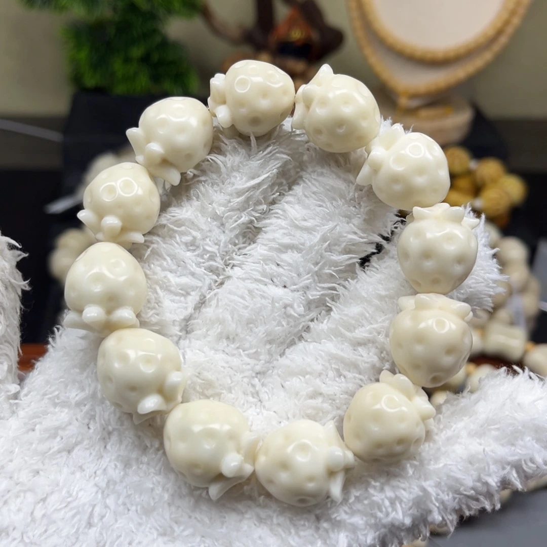 菩提根/象牙果吊坠1..21.3草莓