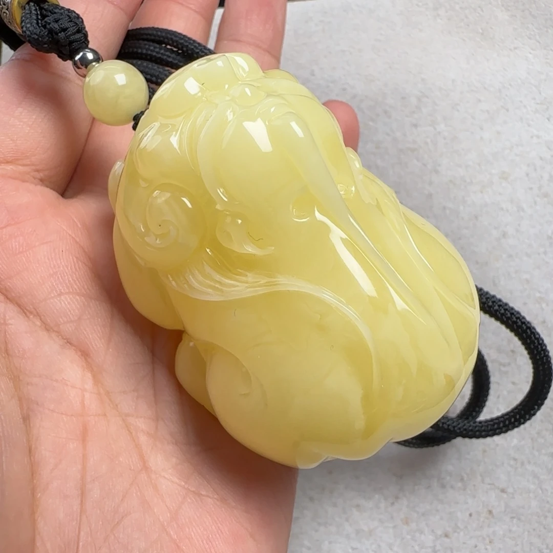 蜜蜡未镶嵌珠宝奇石