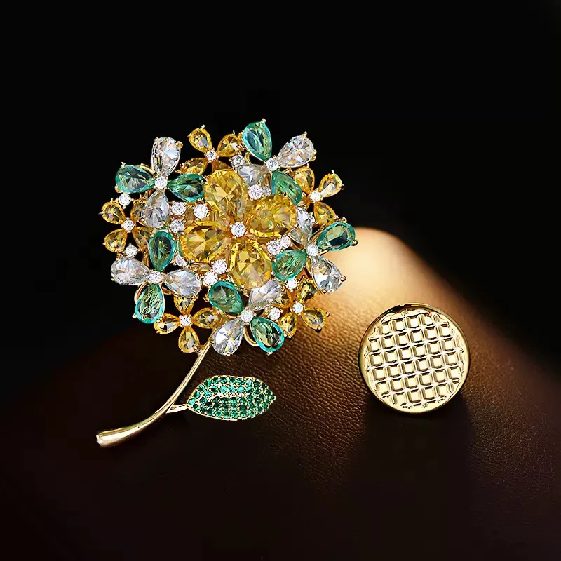 铜合成锆石胸针 1240新品黄绿三色绣球花磁吸胸针