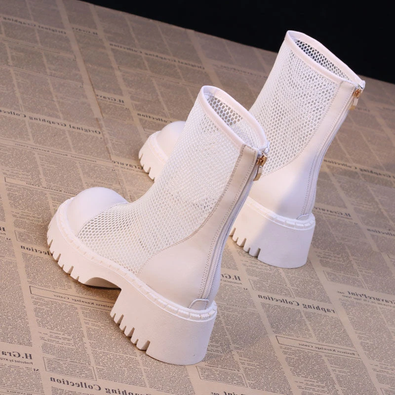 夏日新款时尚独特适配多风格透气网眼薄底粗跟百搭显高凉短靴助小