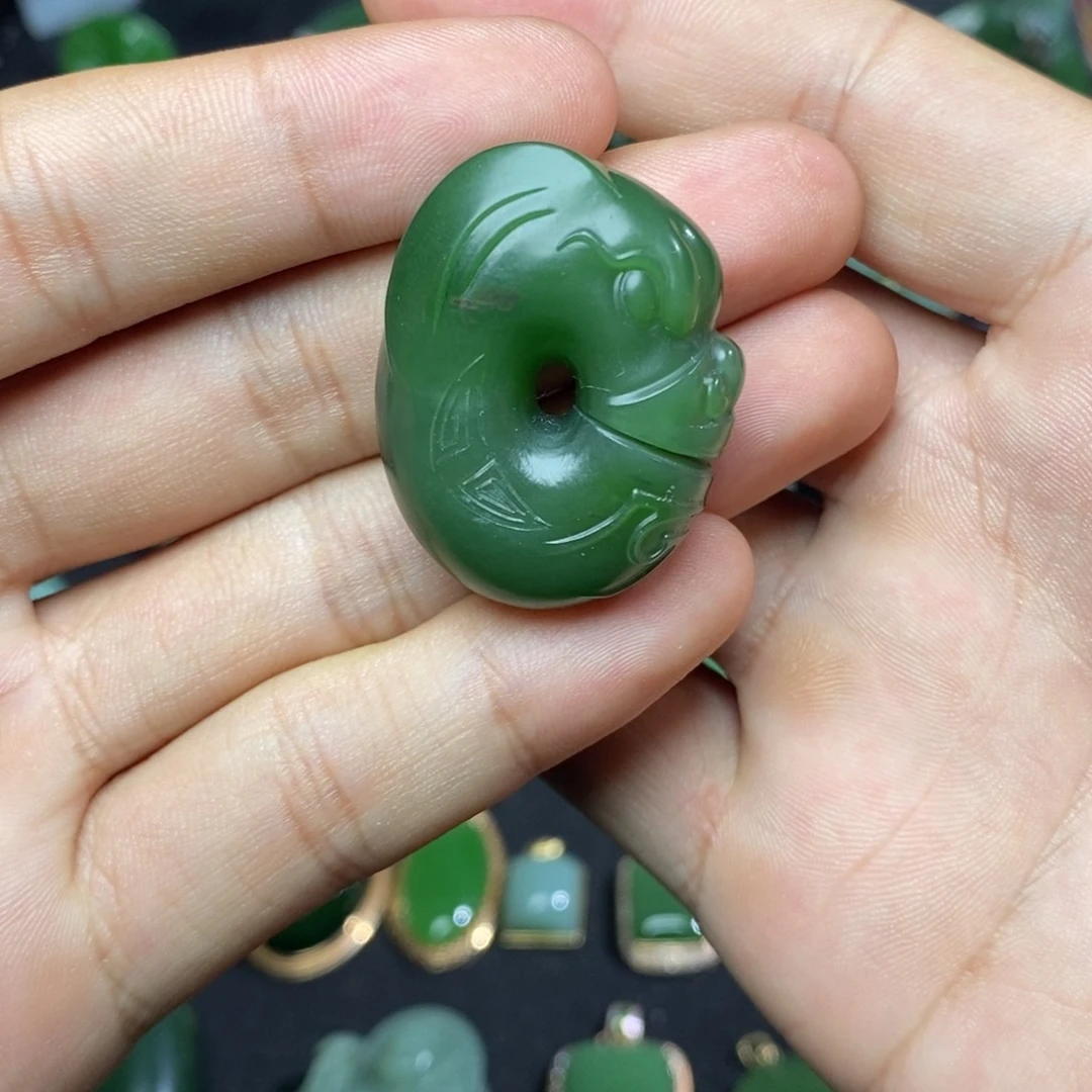 吊坠(不含链)未镶嵌和田玉（碧玉）