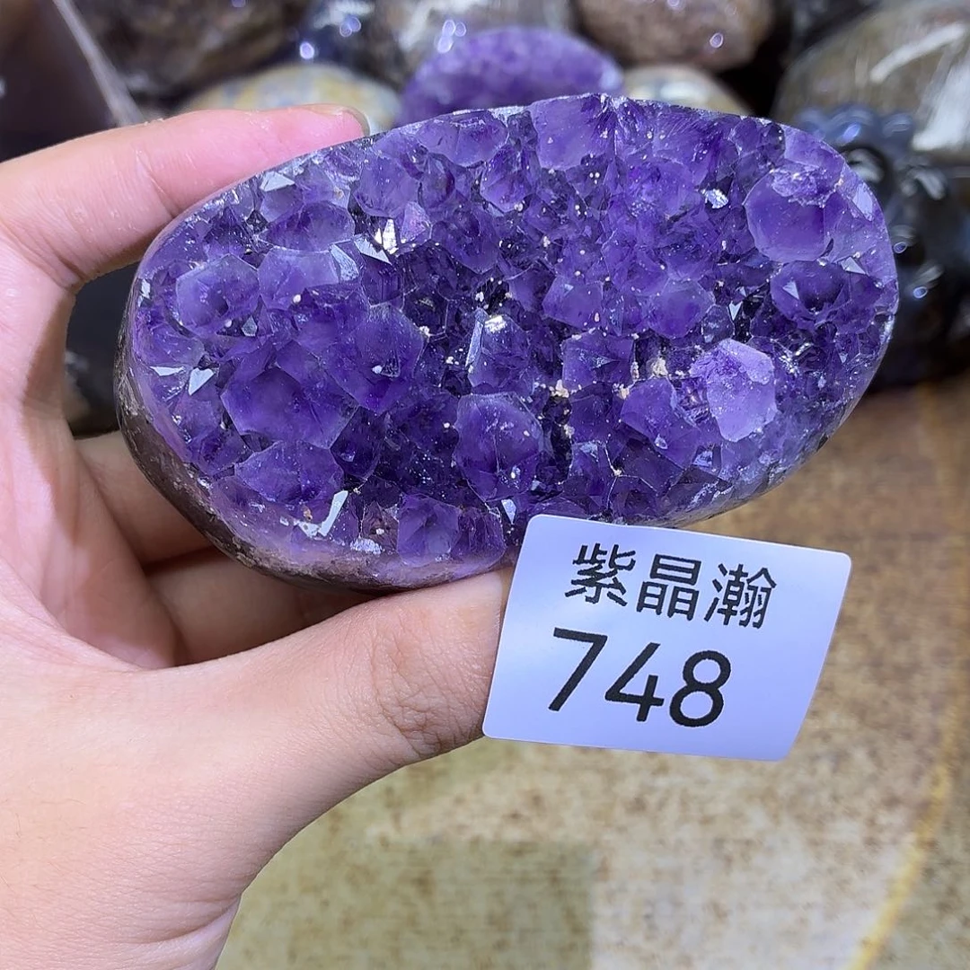 未镶嵌水晶大型摆件（非配饰）