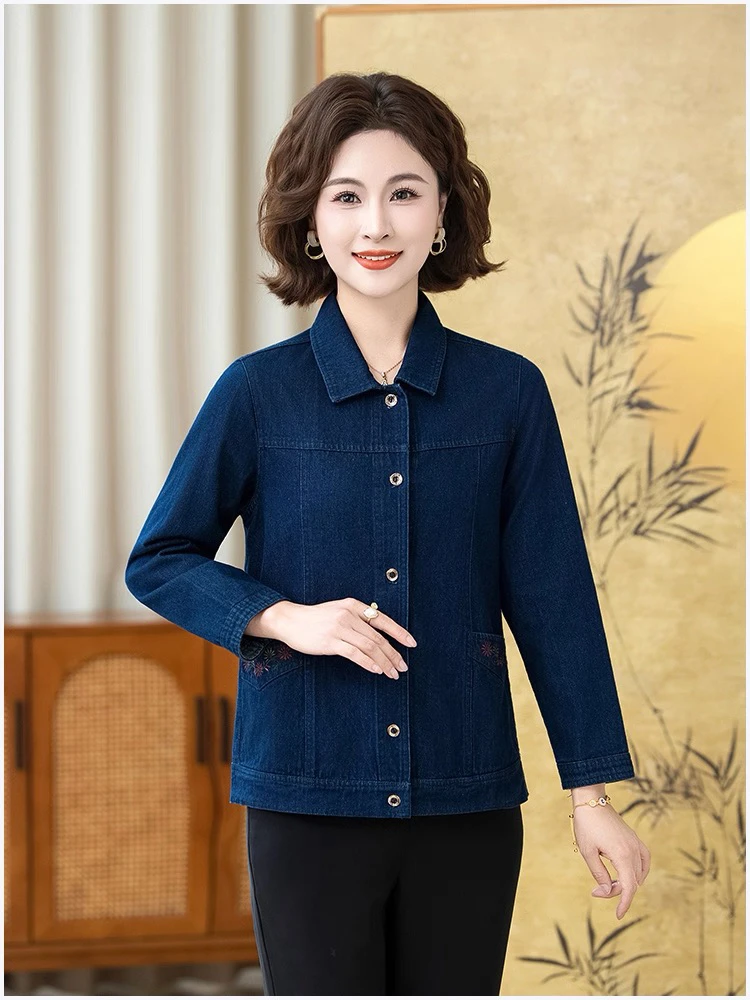 中老年女装春秋牛仔薄外套宽松大码妈妈装开衫上衣长袖老太太服饰