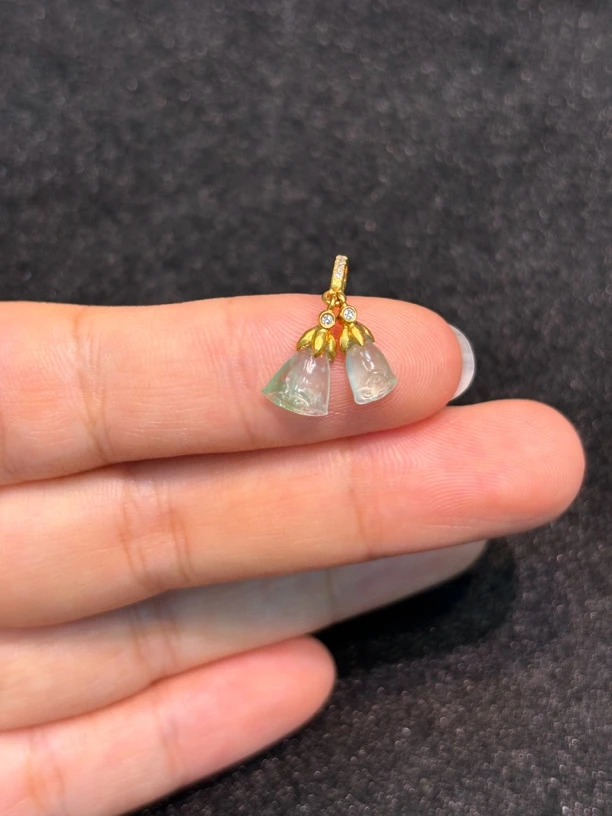 天然缅甸翡翠A货18k金镶嵌木那莲蓬万能扣提溜