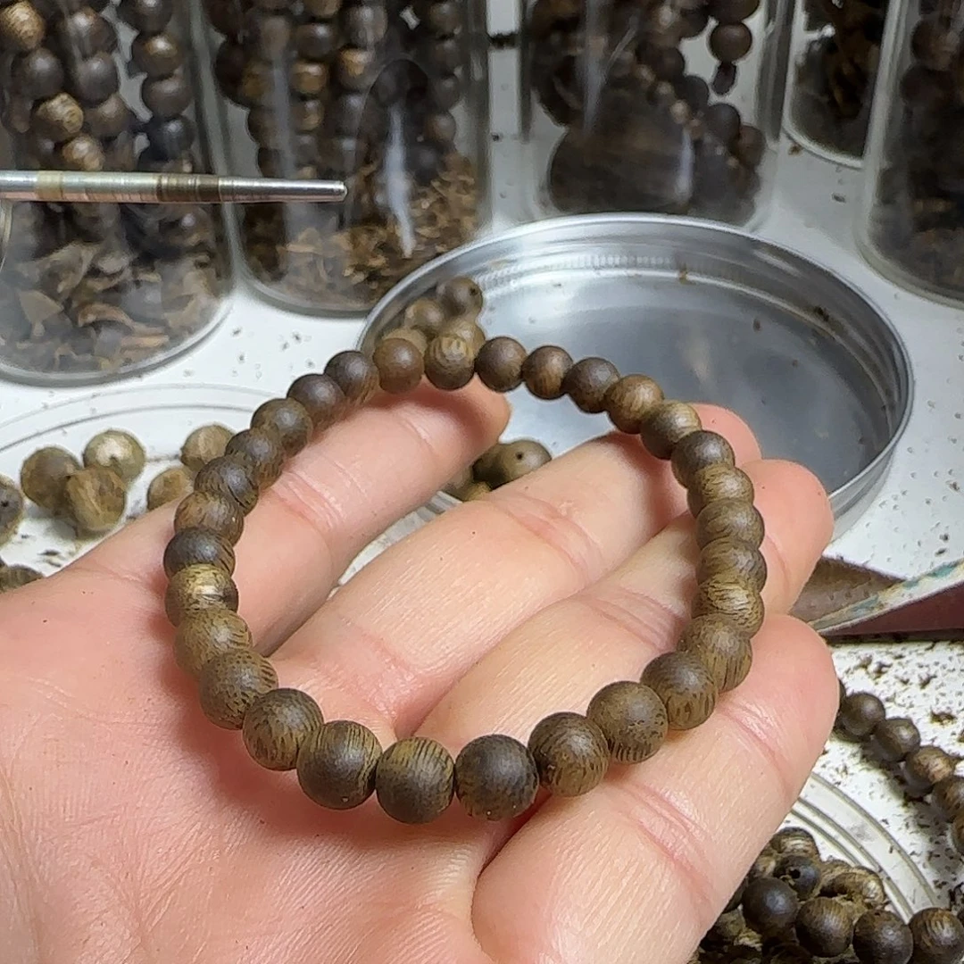 沉香木手串绿棋楠沉香0.6单圈2克