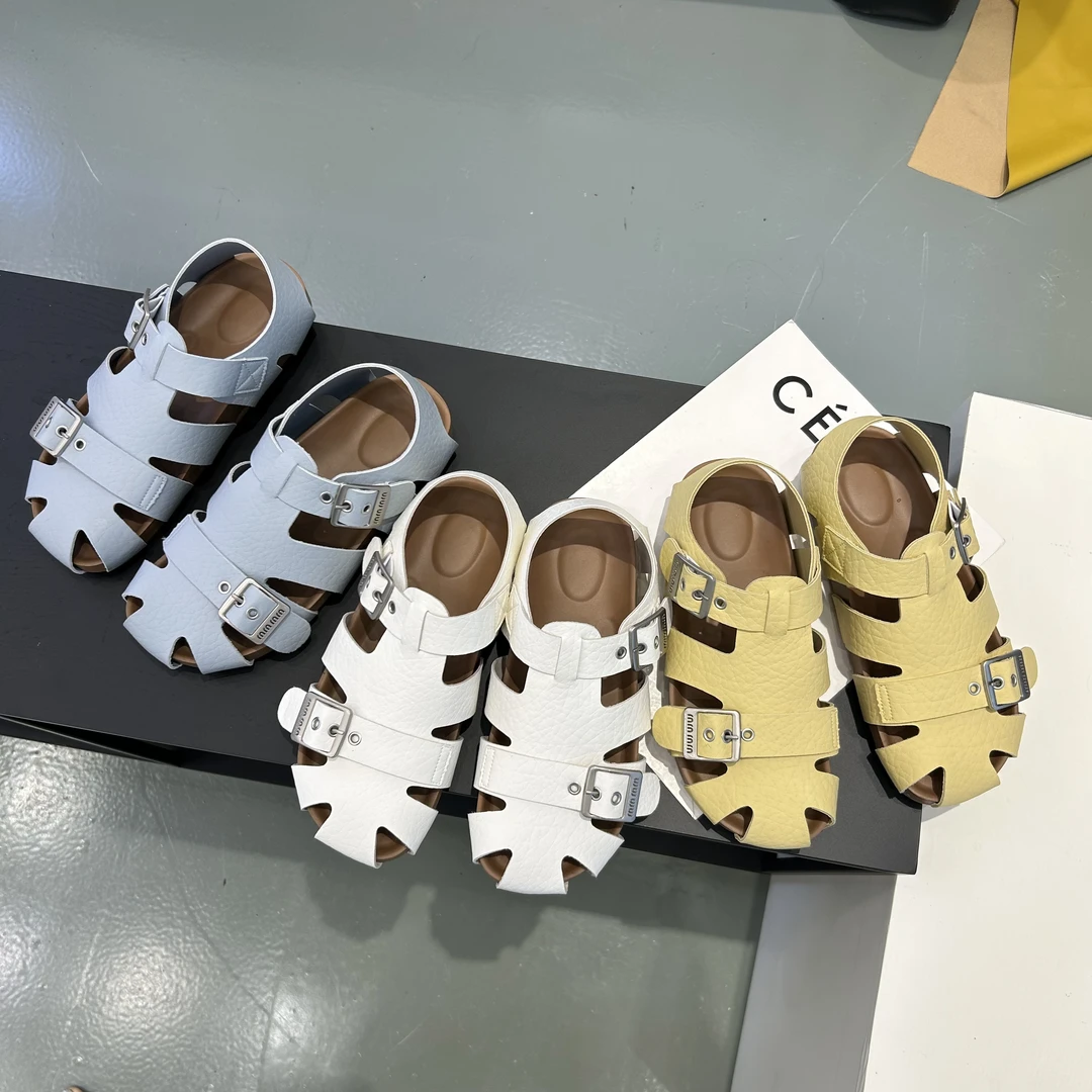 2025夏季新款软皮休闲复古罗马凉鞋女时尚百搭勃肯凉鞋