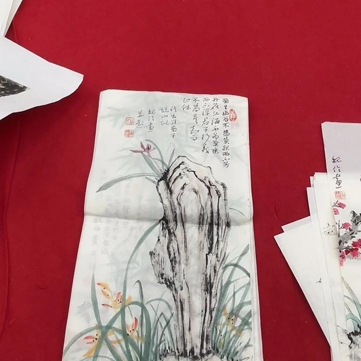 国画花鸟等图案为一体