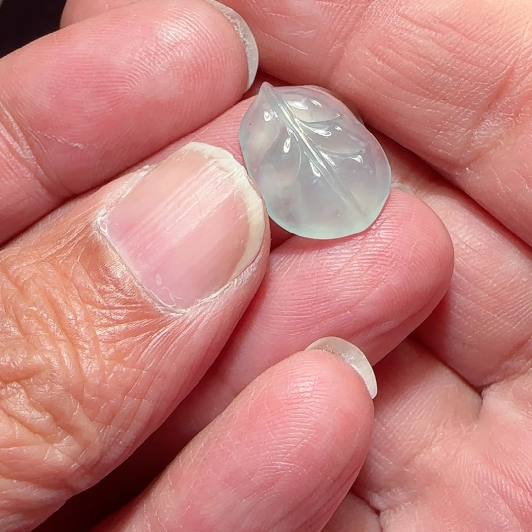 定制翡翠未镶嵌天然翡翠叶子