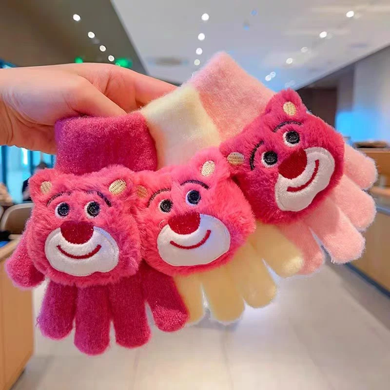 儿童草莓熊手套一双耐用保暖秋冬款学生手套耐用