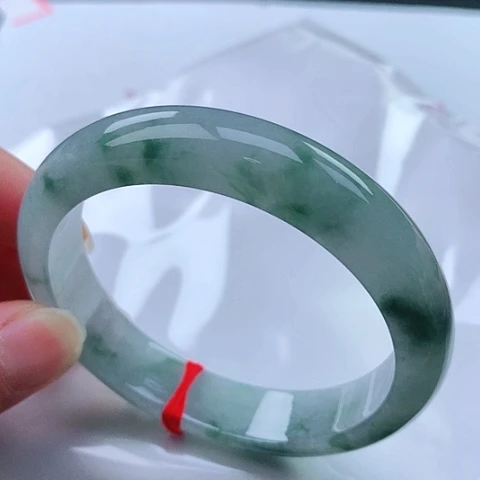 翡翠手镯未镶嵌58 号翡翠手镯