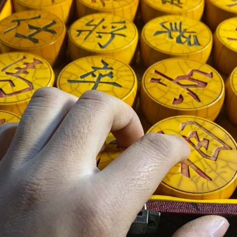 瓷片忘**天寻呼台等地的艺术家和艺术