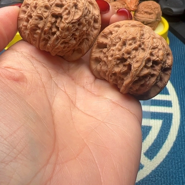 桃核吊坠文玩雪麒麟42